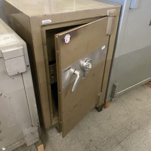 Chubb commercial combination safe - Used Safes