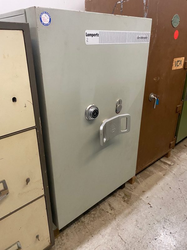 Lampertz fire data safe - Used Safes