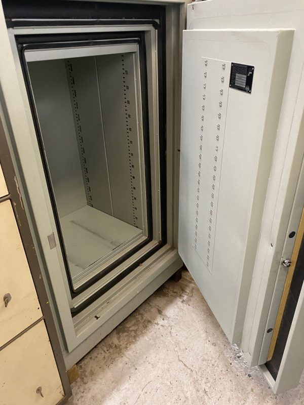 Lampertz fire data safe - Used Safes