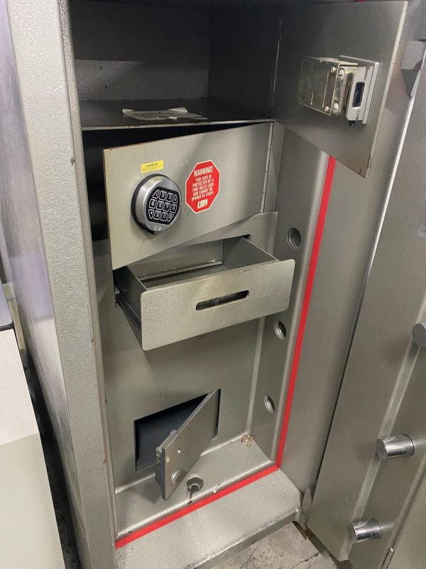 Chubb Pacific TDR cash management safe - Used Safes