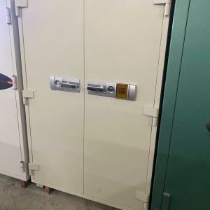 Defiance double door 2 hour fire resistant safe - Used Safes